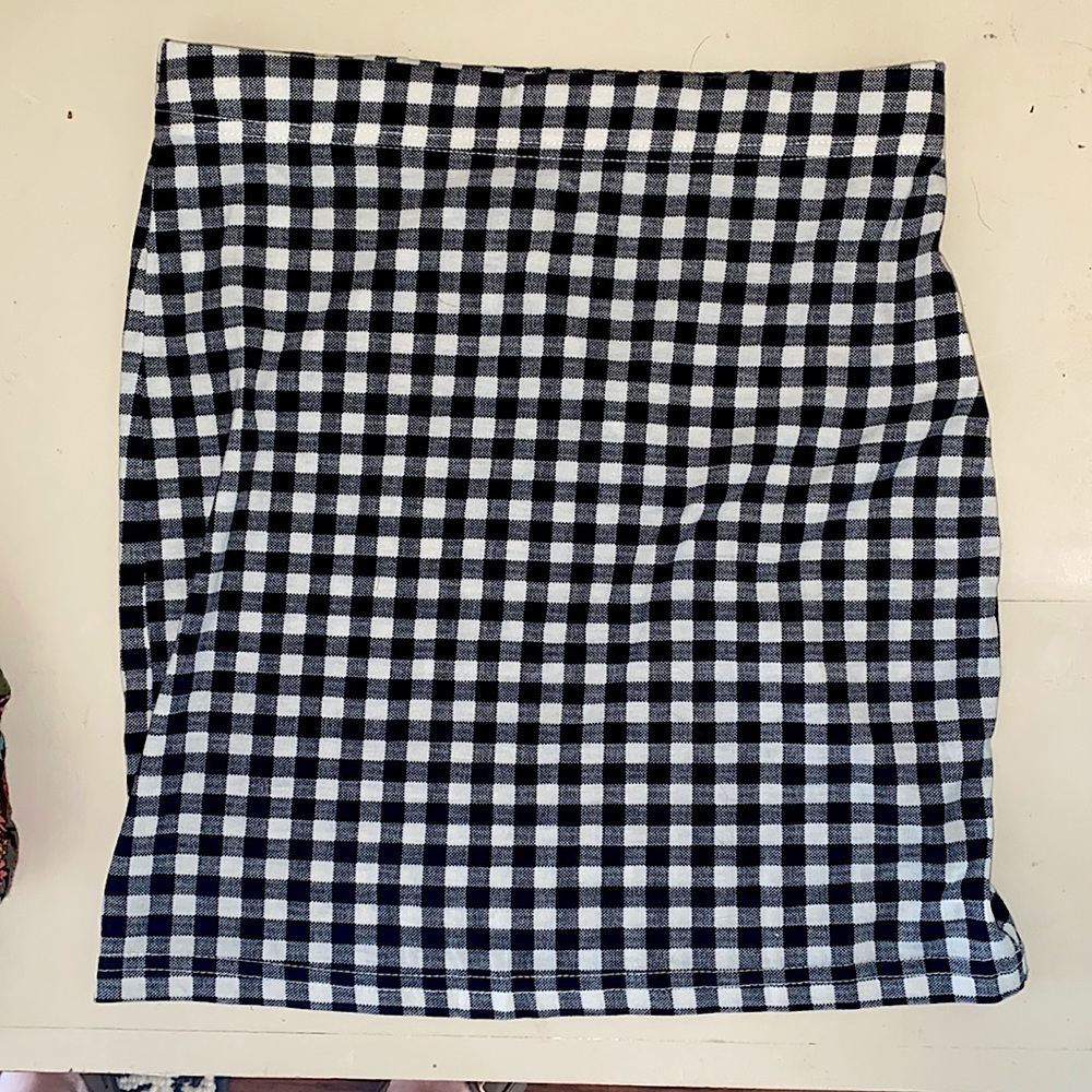 Black and White Checkered Pencil Skirt